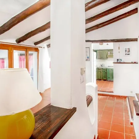 Holiday home Giuliana