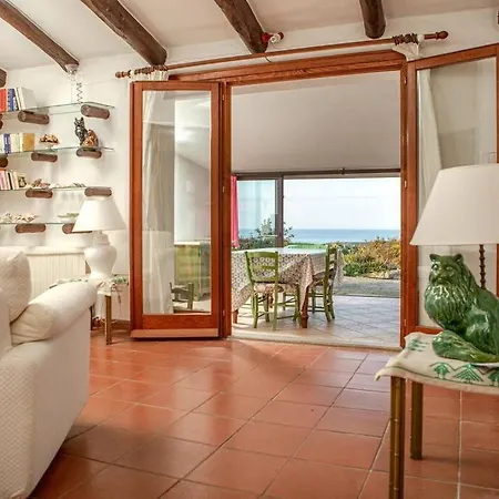 Holiday home Giuliana Marazzino